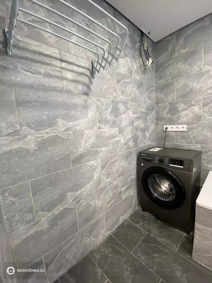 2-комнатная квартира, этаж 4 из 4, 43 м², фотография 4