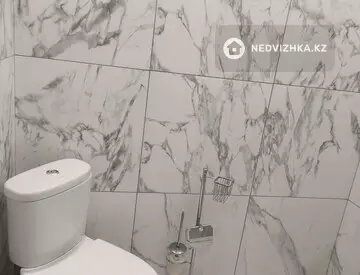 2-комнатная квартира, этаж 7 из 12, 65 м², миниатюра 10