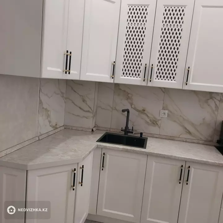 2-комнатная квартира, этаж 7 из 12, 65 м², фотография 5