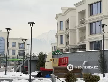 5-комнатная квартира, этаж 1 из 3, 196 м², миниатюра 5