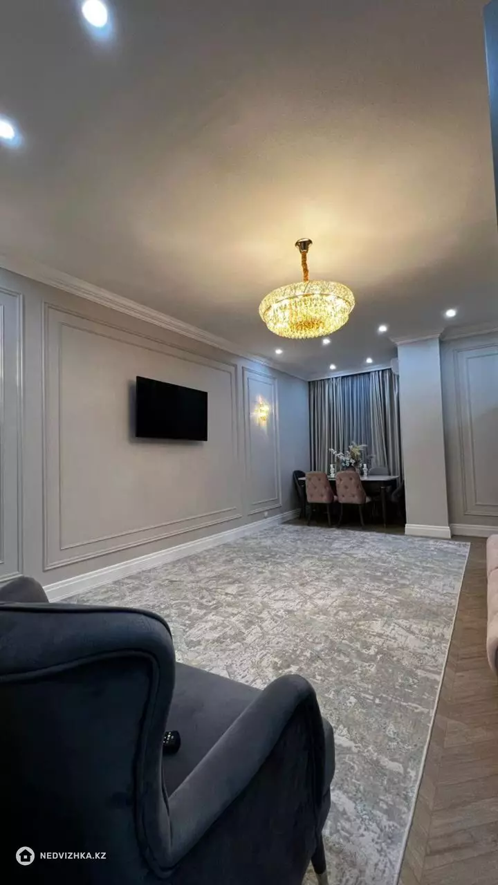 3-комнатная квартира, этаж 3 из 12, 88 м², фотография 3