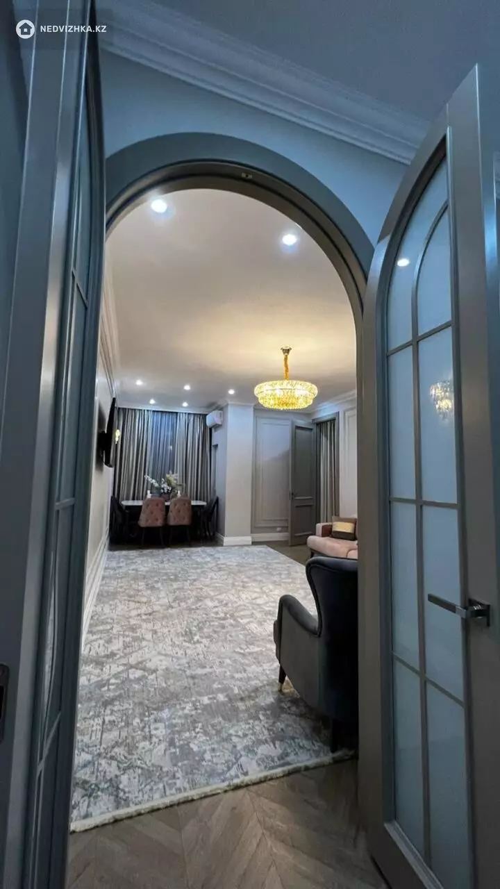 3-комнатная квартира, этаж 3 из 12, 88 м², фотография 5