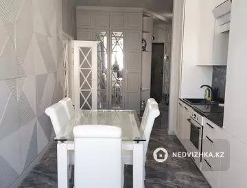 2-комнатная квартира, этаж 11 из 12, 65 м², миниатюра 8