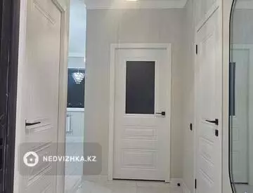 1-комнатная квартира, этаж 10 из 16, 40 м², миниатюра 4