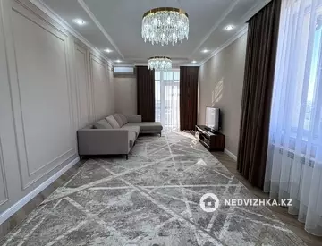 3-комнатная квартира, этаж 5 из 5, 124 м², миниатюра 1