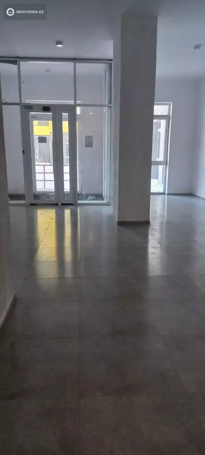 3-комнатная квартира, этаж 3 из 21, 96 м², фотография 5