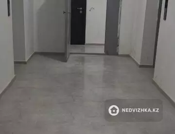 3-комнатная квартира, этаж 3 из 21, 96 м², миниатюра 6