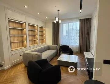 4-комнатная квартира, этаж 19 из 18, 137 м², миниатюра 1