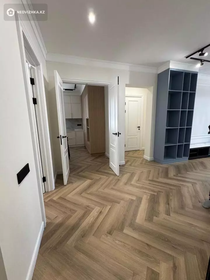 4-комнатная квартира, этаж 19 из 18, 132 м², фотография 5