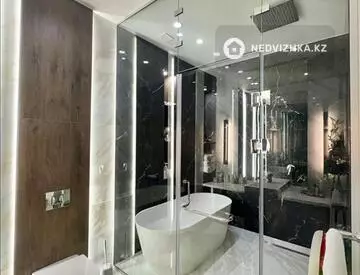 4-комнатная квартира, этаж 1 из 3, 194 м², миниатюра 9