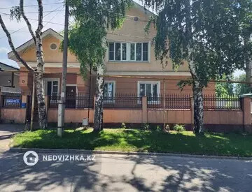 7-бөлмелі үй, 8 соттық, 340 м², 1-нобай