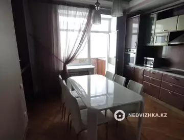 7-комнатная квартира, этаж 5 из 5, 227 м², миниатюра 8