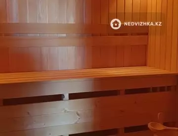 7-комнатная квартира, этаж 5 из 5, 227 м², миниатюра 12