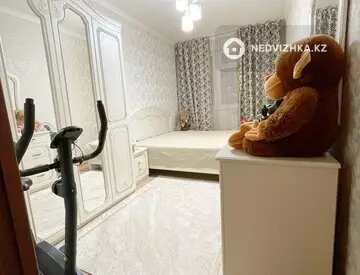 2-комнатная квартира, этаж 2 из 5, 64 м²