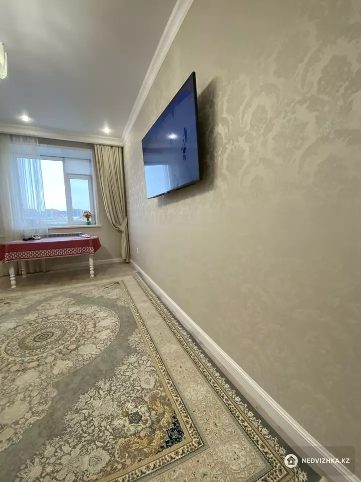 2-комнатная квартира, этаж 4 из 9, 70 м², фотография 3