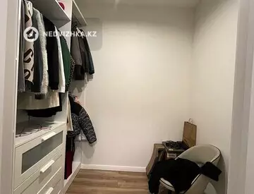 2-комнатная квартира, этаж 2 из 18, 49 м², миниатюра 8