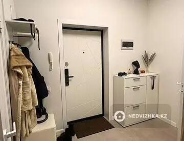 2-комнатная квартира, этаж 2 из 18, 49 м², миниатюра 7