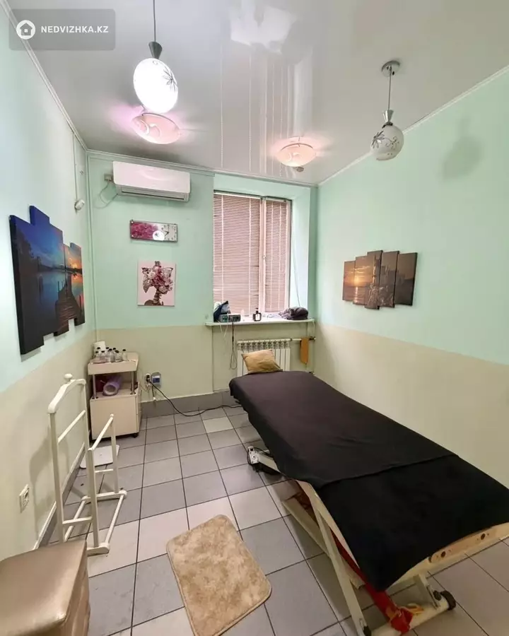 Офис, этаж 1 из 1, В жилом доме, 72 м², фотография 2