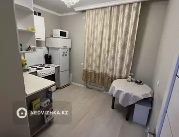 1-комнатная квартира, этаж 12 из 16, 38 м², миниатюра 9