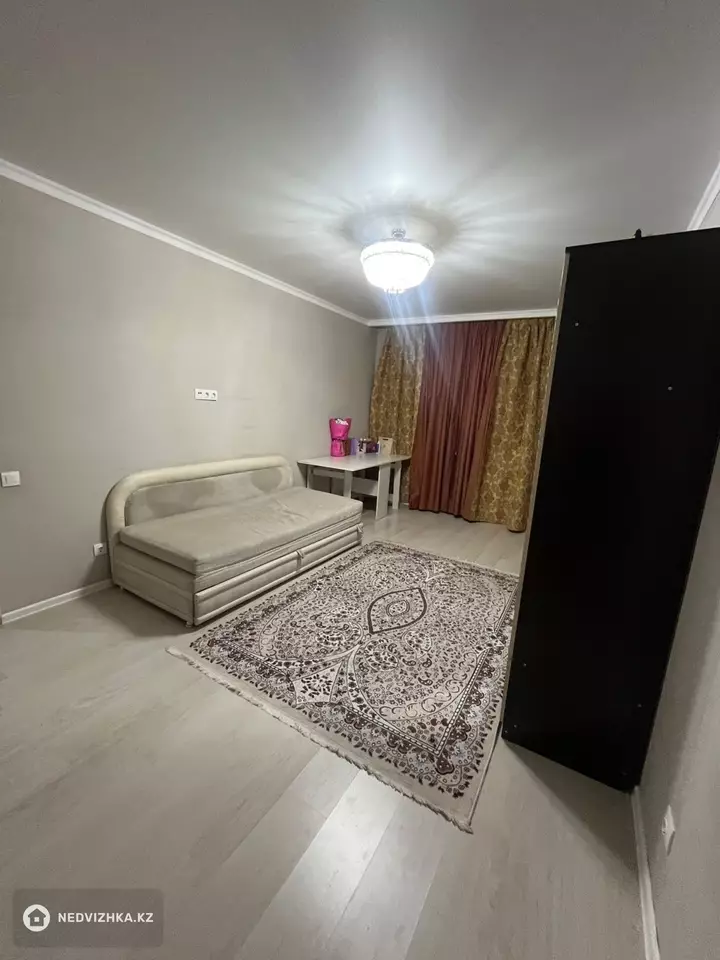 1-комнатная квартира, этаж 12 из 16, 38 м², фотография 3