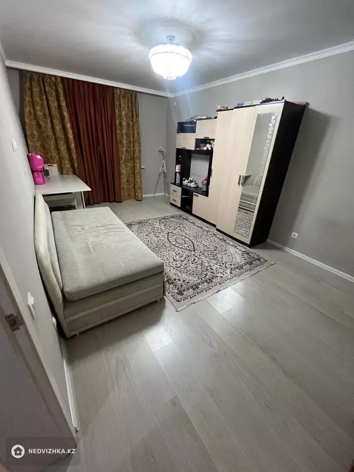 1-комнатная квартира, этаж 12 из 16, 38 м²