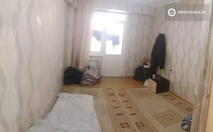 3-комнатная квартира, этаж 9 из 9, 81 м²