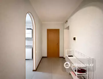 1-комнатная квартира, этаж 1 из 5, 30 м², миниатюра 4