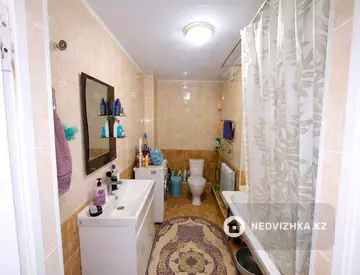 3-комнатная квартира, этаж 14 из 15, 95 м², миниатюра 2