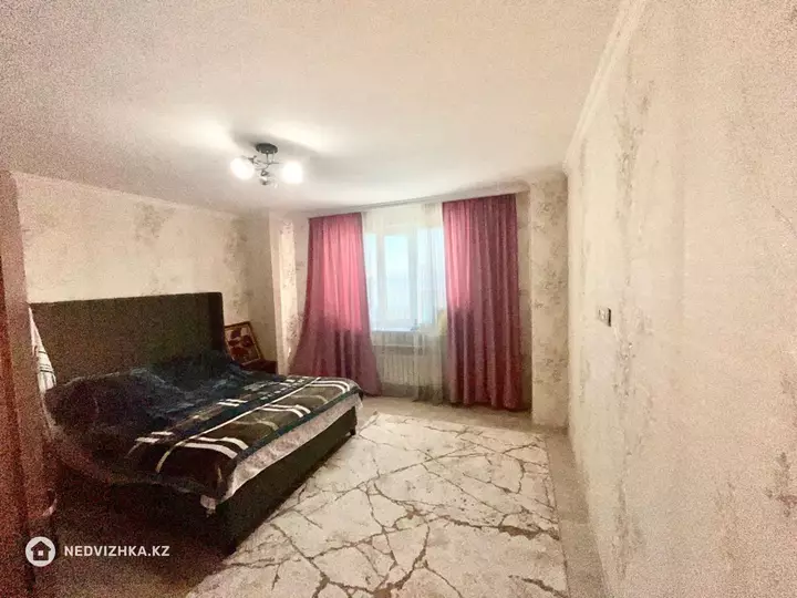 3-комнатная квартира, этаж 14 из 15, 95 м², фотография 4