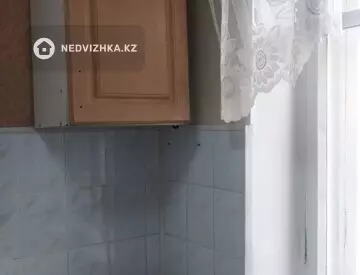 1-комнатная квартира, этаж 3 из 3, 32 м², На длительный срок