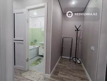 1-комнатная квартира, этаж 2 из 5, 33 м², Посуточно, миниатюра 7