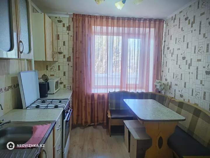 2-комнатная квартира, этаж 4 из 9, 55 м², Посуточно, фотография 5
