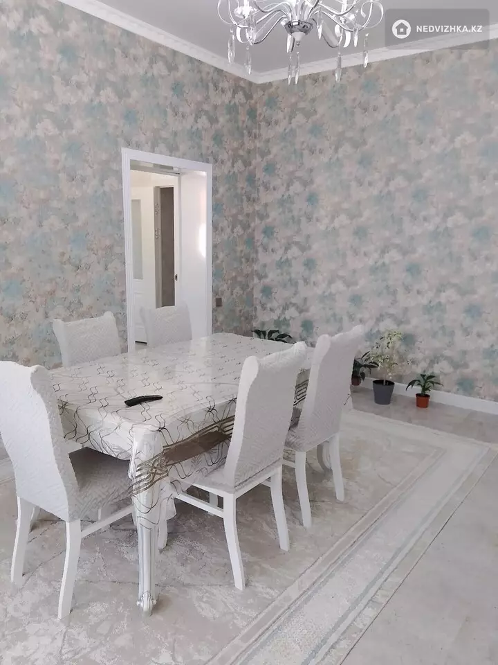 4-комнатный дом, 4 соток, 159 м², фотография 2