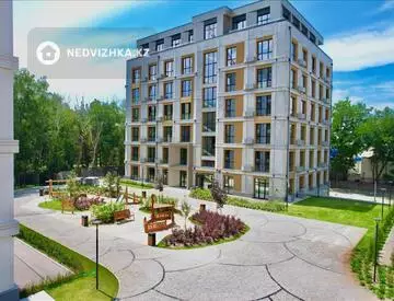 2-комнатная квартира, этаж 6 из 7, 70 м², миниатюра 1