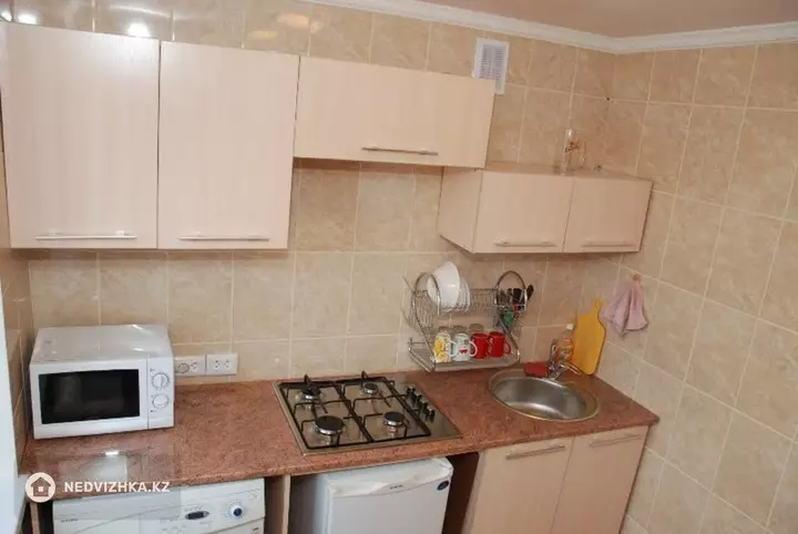 2-комнатная квартира, этаж 3 из 3, 43 м², Посуточно, фотография 3