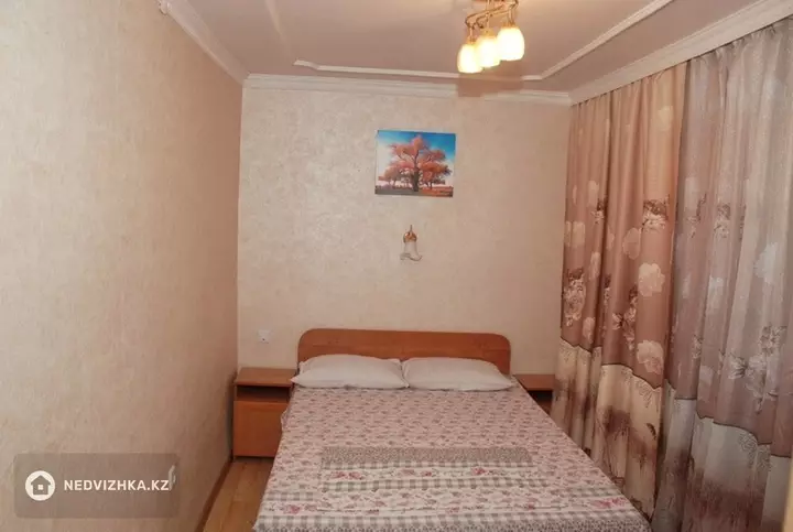 2-комнатная квартира, этаж 3 из 3, 43 м², Посуточно, фотография 2