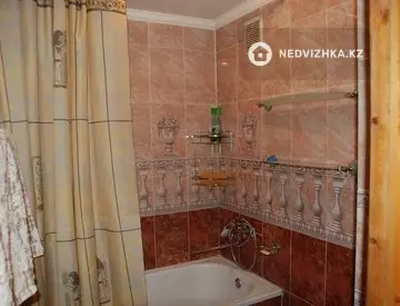 2-комнатная квартира, этаж 3 из 3, 43 м², Посуточно, миниатюра 4