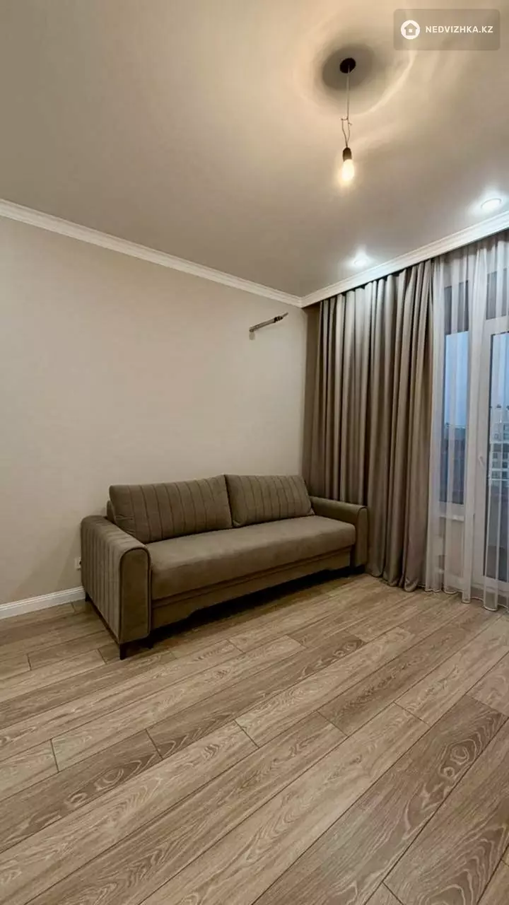 2-комнатная квартира, этаж 19 из 22, 54 м², На длительный срок, фотография 3