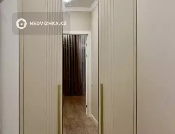 2-комнатная квартира, этаж 19 из 22, 54 м², На длительный срок, миниатюра 8