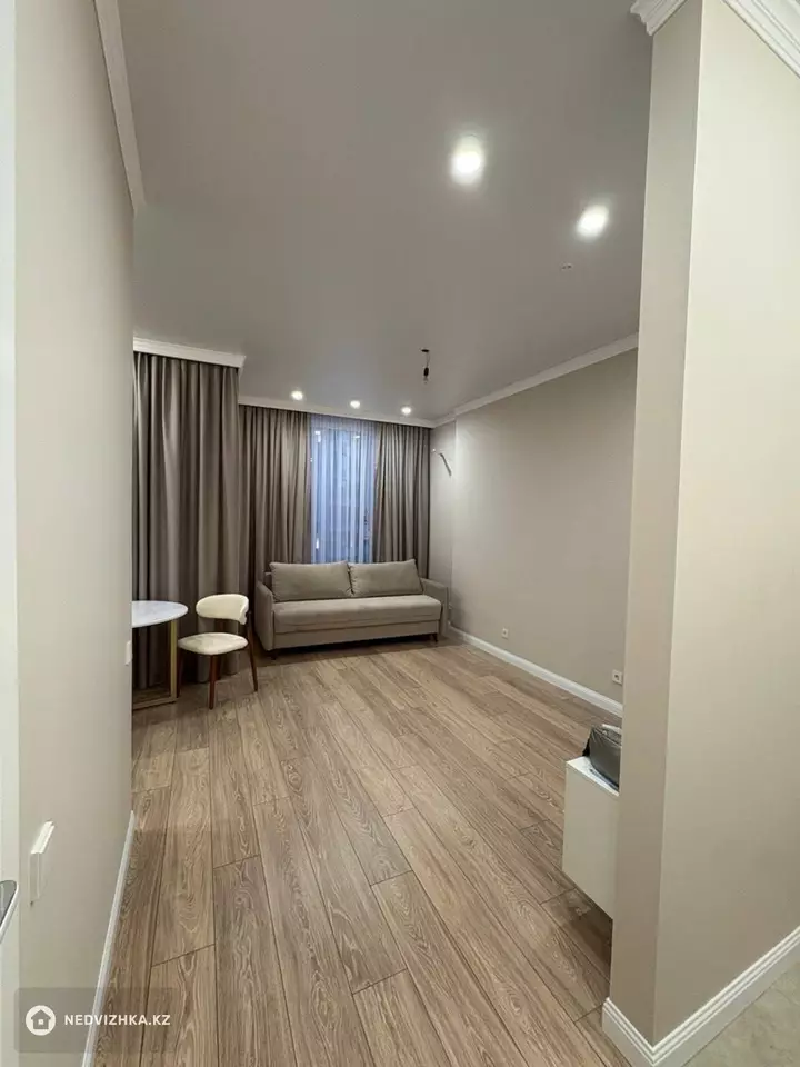 1-комнатная квартира, этаж 5 из 17, 32 м², На длительный срок, фотография 2