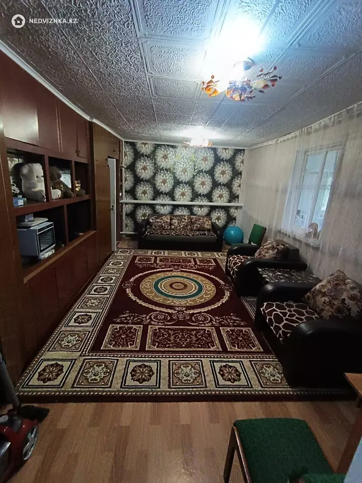 5-комнатный дом, 28 соток, 180 м²