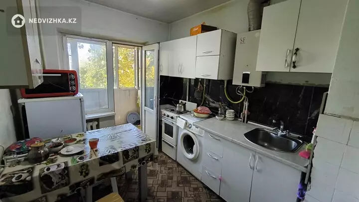 1-комнатная квартира, этаж 4 из 4, 28 м², фотография 5