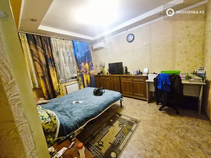 3-комнатная квартира, этаж 2 из 2, 70 м², фотография 2