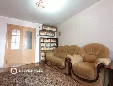 3-комнатная квартира, этаж 2 из 6, 62 м², миниатюра 2