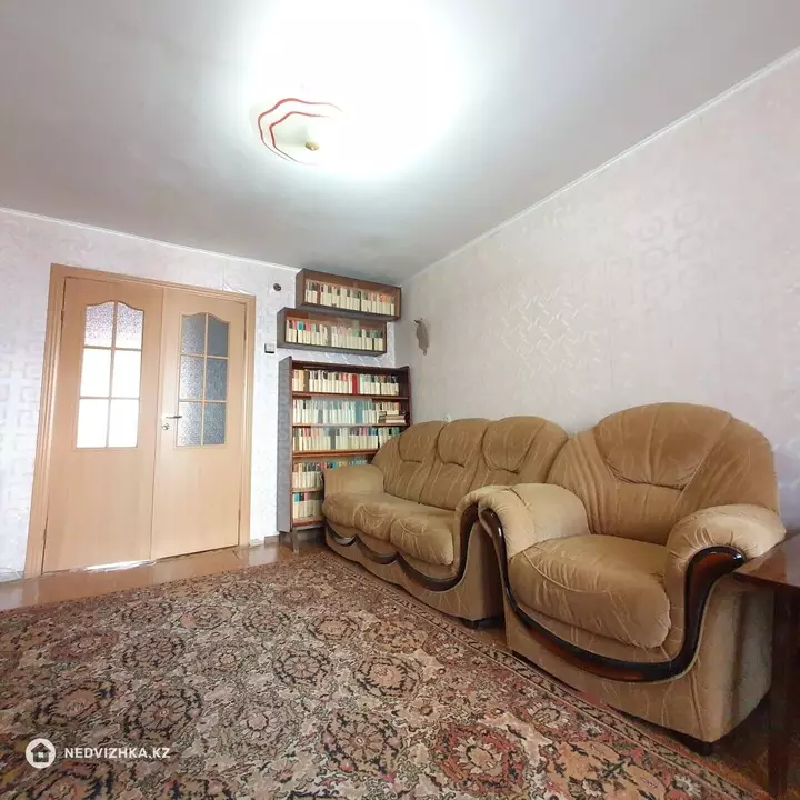 3-комнатная квартира, этаж 2 из 6, 62 м², фотография 2