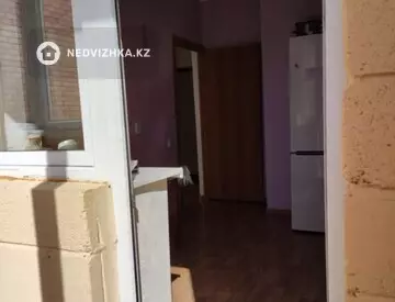 2-комнатная квартира, этаж 12 из 17, 43 м², миниатюра 7