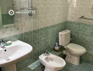2-комнатная квартира, этаж 11 из 11, 71 м², На длительный срок
