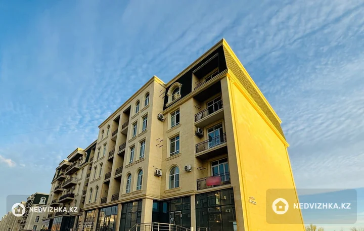 3-комнатная квартира, этаж 4 из 4, 100 м², На длительный срок