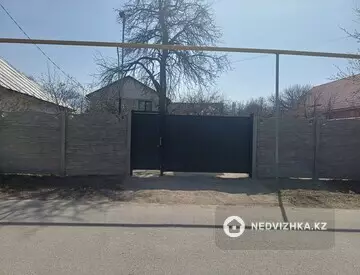 4-комнатный дом, 5 соток, 130 м², миниатюра 2