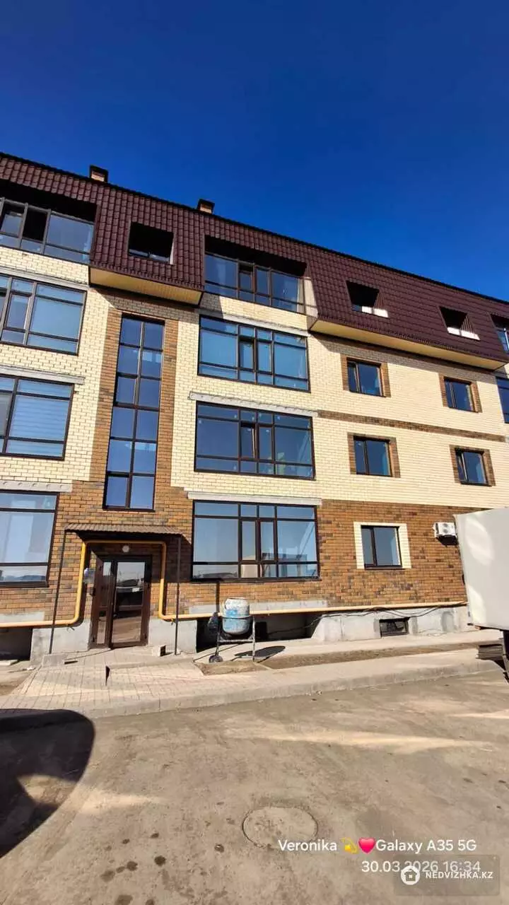 3-комнатная квартира, этаж 1 из 3, 111 м², фотография 3